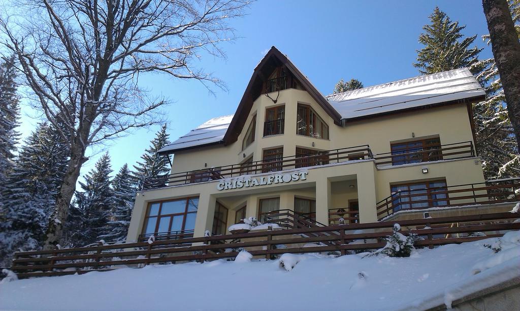 Vila Cristalfrost Hotell Poiana Brasov Exteriör bild